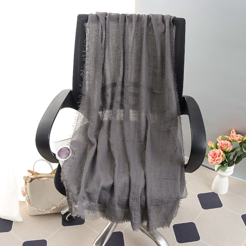 G245 Jilbab Voile Lembut Dan Bernapas