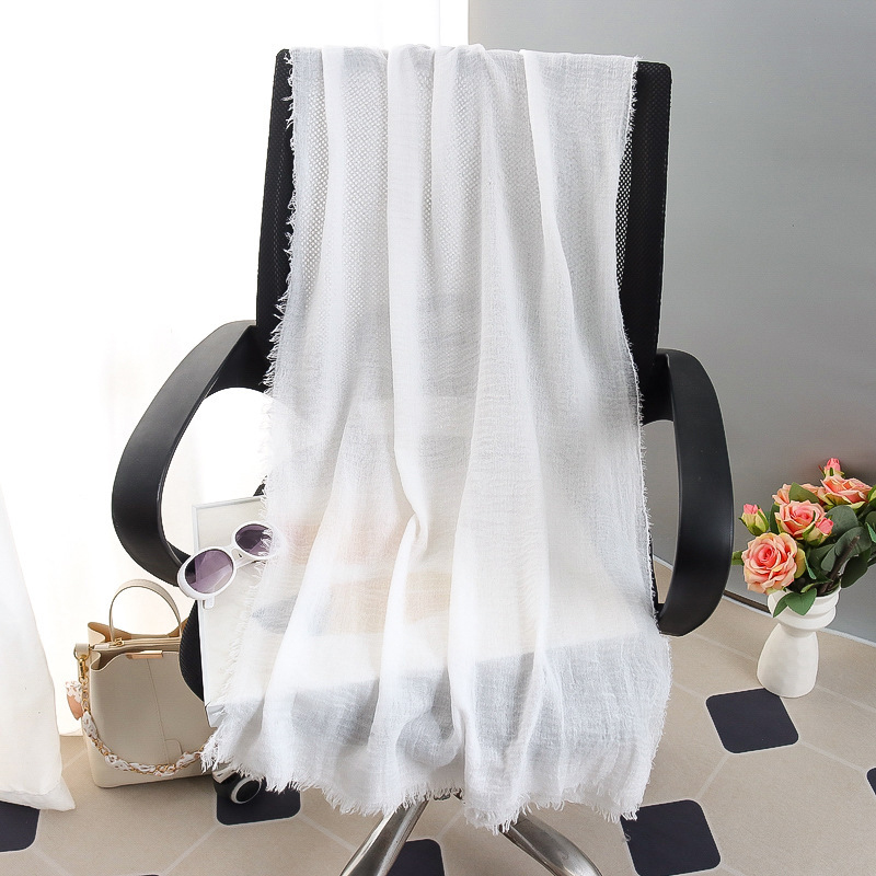 G245 Jilbab Voile Lembut Dan Bernapas