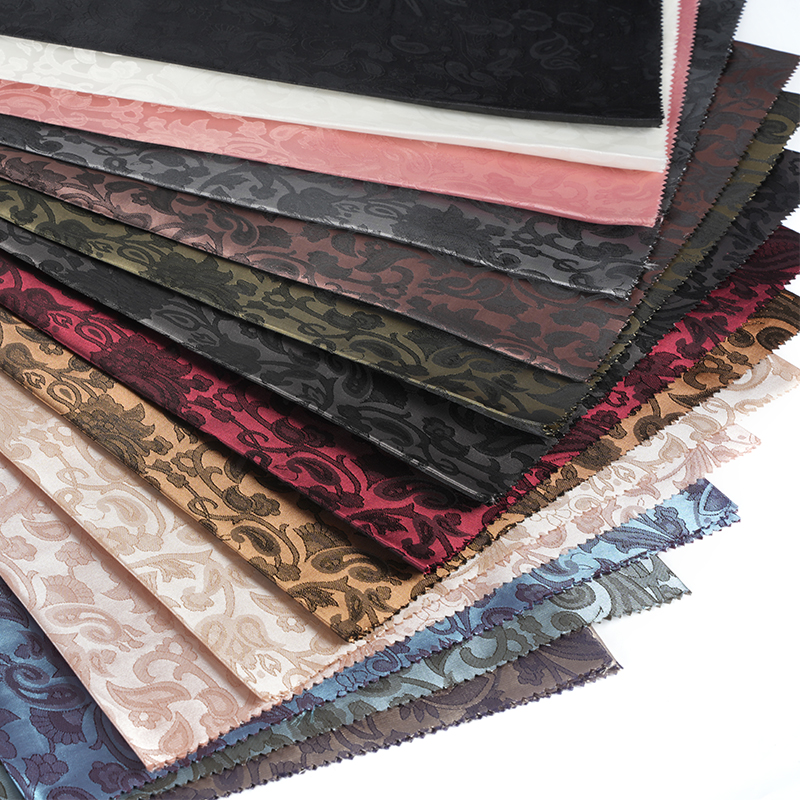 Jacquard Bunga Kecapi Bergigi Poliester