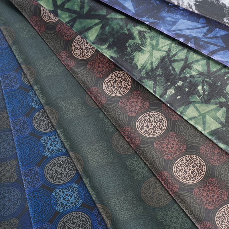 Kain Cetak Es Krim Kabur Berputar Ringan 180T